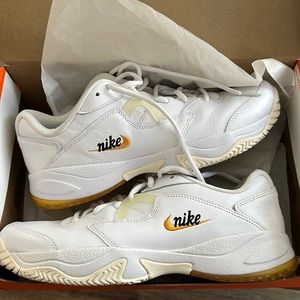 NIKE COURT LITE 2 PRM QS MENS SHOES SIZE 10.5